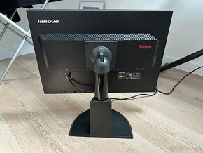 Monitor Lenovo thinkvision 2252pwD - 4