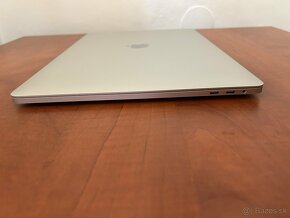 Predám MacBook Pro 15" 2019 - 4