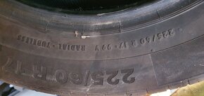 225/60 R17 99V - 4