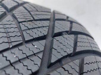 Zimné pneu Bridgestone Blizzak - 225/60 r17 - 4