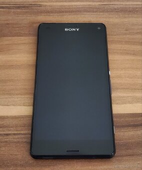 Sony Xperia Z3 Compact - TOP stav - 4