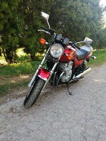 Honda CB 750 Seven Fifty - 4