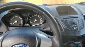 Predam ford fiesta 1.2 benzin - 4