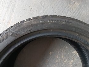 235/40 R18 zimne pneumatiky - 4