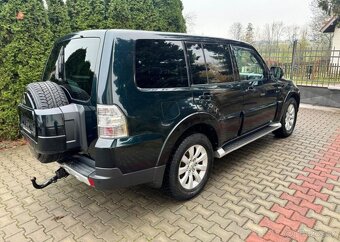 Mitsubishi Pajero 3,2DI-D serviska ,7 Míst 4x4 nafta manuál - 4