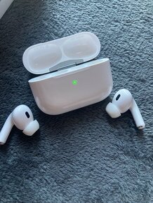 Apple AirPods Pro 2 - 4