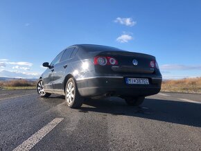 VW Passat 2.0 tdi - 4