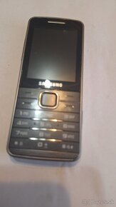 Samsung S5611 top stav - 4