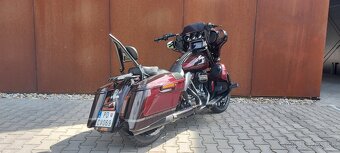 Predám Harley-Davidson CVO Street Glide FLHXSE - 4