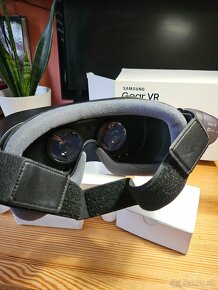 Predám Samsung Gear VR - 4