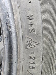 Predám 4ks zimné pneumatiky 215/55 R17 98V - 4