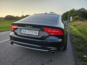 A7 Sportback 3.0 TDI qauttro S tronic tvamodrá metalíza - 4