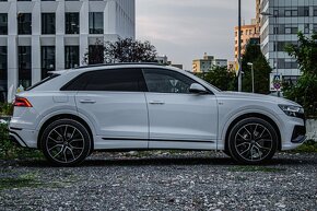 Audi Q8 55 TFSI mHEV quattro tiptronic - 4