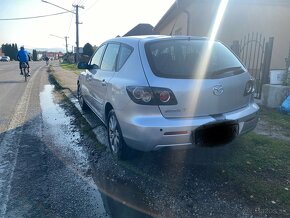 Mazda 3 1.6D 80Kw R.V 2008 - 4