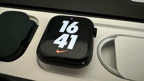 Apple watch 7 NIKE 45mm - 4