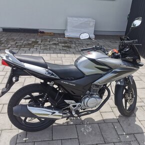 Honda 125 cbf - 4