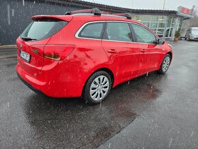 Kia Ceed - 4