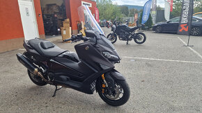 Yamaha T-MAX 560 - 4