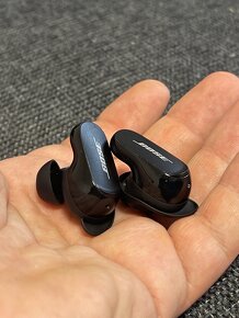 BOSE QuietComfort Ultra Earbuds black - 4