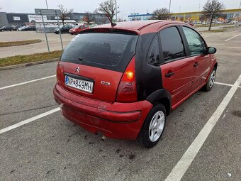 Predám osobné auto značky Citröen C3. benzín.1.1.44kw. - 4