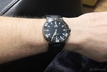 Oris Aquis Date 43 automatic Black edition - 4