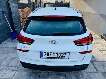 Hundai i30 Combi 1.6 crdi 85kw 1majitel - 4