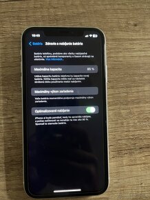 Predám IPhone XR 64 g - 4