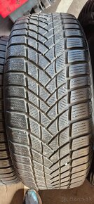 Predám 4ks.zimné pneumatiky matador mp93 215/60R17 100V. - 4