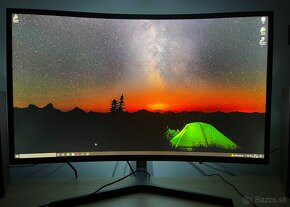 Monitor Samsung C32HG70 - 4