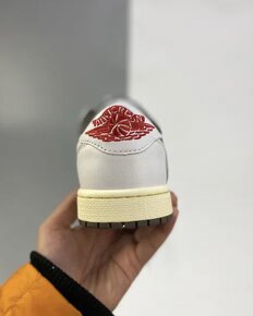 Nike Air Jordan 1 Low OG x Travis Scott “Reverse Mocha” - 4