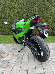 Kawasaki Ninja 400 - 4