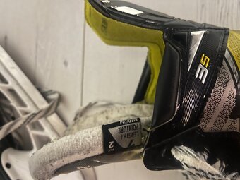 BAUER SUPREME 3S VEĽKOSŤ 42 - 4