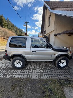 Mitsubishi pajero2  2,5 73kw - 4