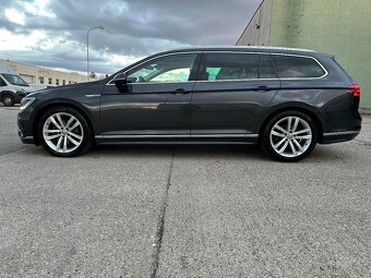 Volkswagen Passat Variant 2.0 TDI 4X4 DSG 140kW R-Line High. - 4