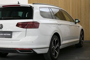 VW Passat Variant GTE 1.4TSI 160kW DSG Tažné IQ ACC Side - 4