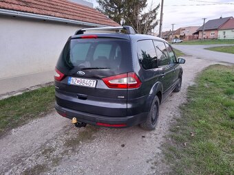 Predám Ford galaxy - 4