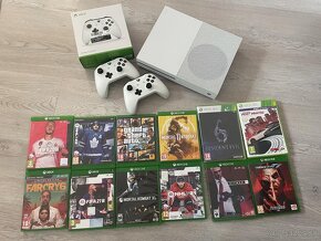 Predám xbox one s 1tb - 4