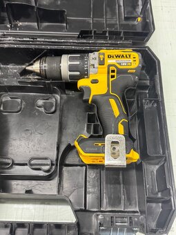 Dewalt DCD796NT Aku príklepová vrtačka XR - 4