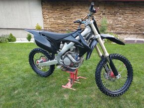 Honda CRF 250 - 4