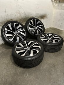 Letná sada VW MonteVideo 5x112 R19 , 245/40/19 VW Arteon - 4