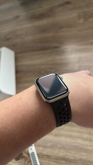 Apple Watch SE 2gn. Starligh 40mm. v záruke - 4