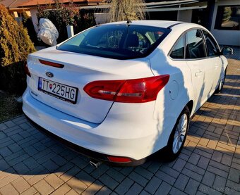 Ford Focus Sedan 2.0 TDCi 110kW Titanum  r.v 2015 DSG - 4