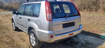 Nissan X-Trail 2,0 benzin 4x4 bez korozie 140000 km - 4