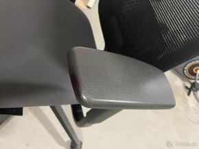 Ergonomická kancelárska stolička - 4