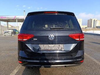 Volkswagen Touran 2.0 TDI DSG - 4