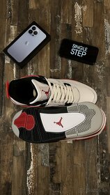 Nike Air Jordan 4 Retro "Red Cement" - 4