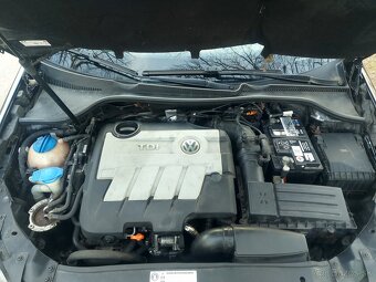 Predam VW golf 6 2.0tdi 81kw 2009 - 4