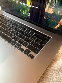 MacBook Pro 16” , Intel Core i7 - 4