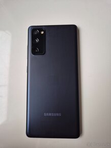 Samsung S20 FE - 4