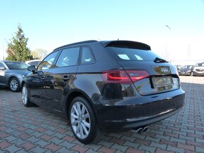 Audi A3 Sportback 2.0 TDI DPF Style Attraction - 4